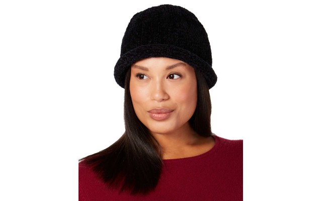  Women’s Chenille Roll-up Hat (Black)
