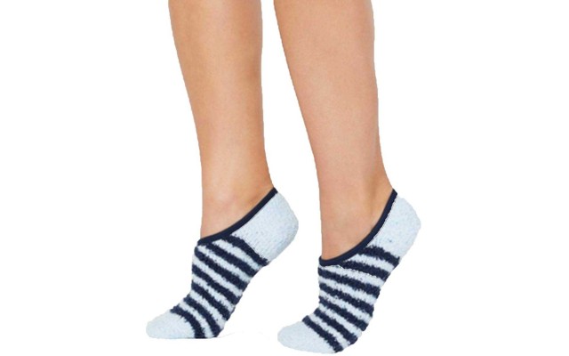 Women’s Fuzzy Cozy Socks