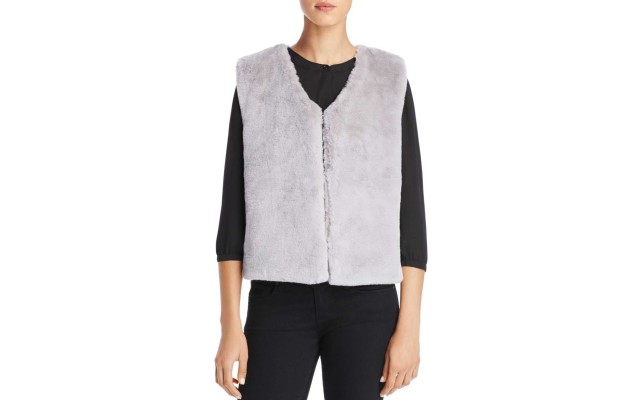  Women’s Faux-Fur Plush Vests