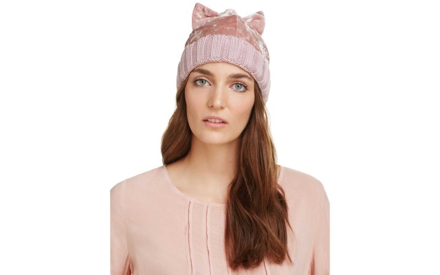  Women’s Velvet With Bow Caps