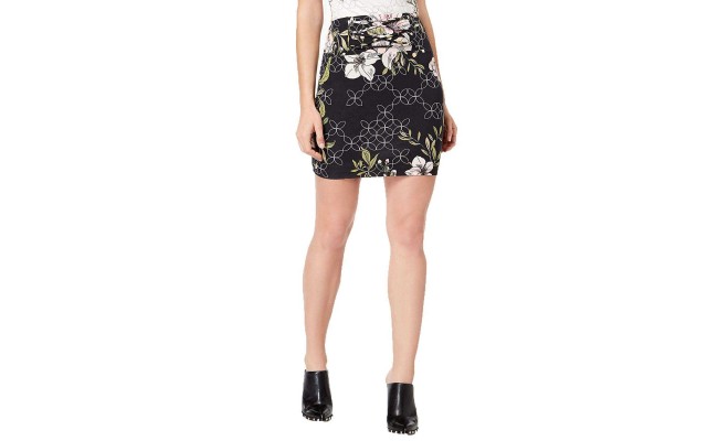  Lace-Up Mini Skirt (Black, M)