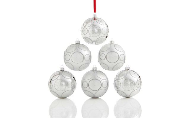  Set Of 6 Shatterproof Silver-Tone Snowflake Ball Ornaments