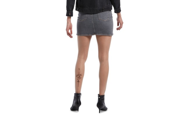  Women’s Rose-Tattoo Sheer Tights