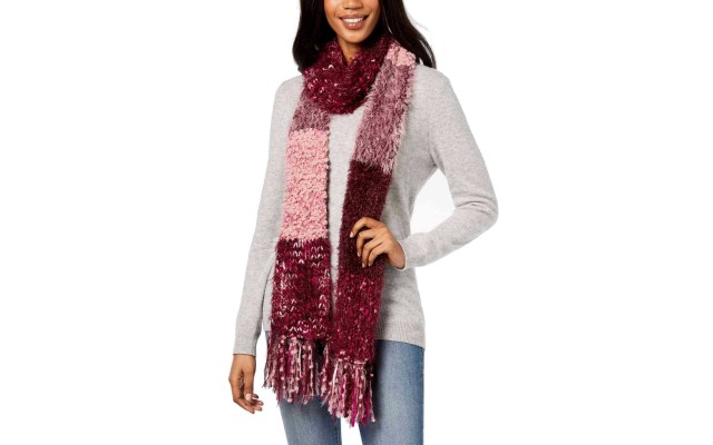  Women's Mixed Yarns Colorblocked Fringe Scarves, wine