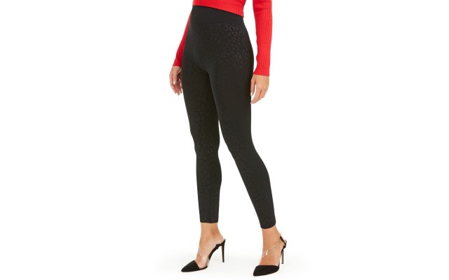  Women’s Seamless Embossed Animal-Print Leggings