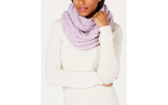  Women’s Textured Infinity Scarves