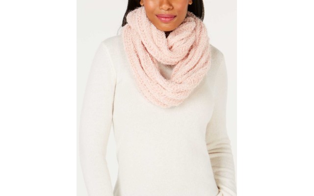  Women’s Textured Infinity Scarves