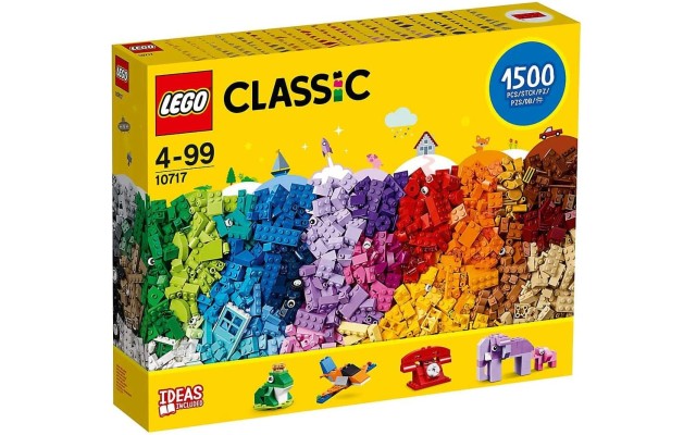  Classic 10717 Bricks Bricks Bricks 1500 Piece Set – Encourages Creativity in all Ages – Ideal for Creators of all Ages