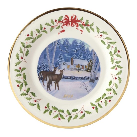  2018 Holiday Plate (Outdoor Cabin Forrest)