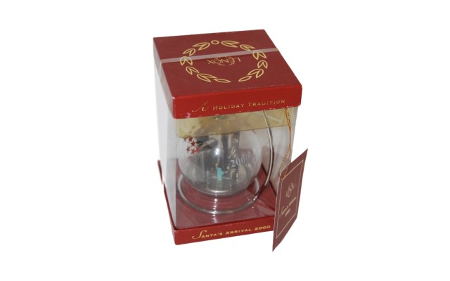  Santa’s Arrival 2000 World Trade Center Towers Holiday Ornament