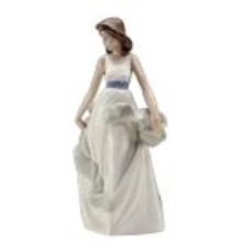 Nao by Lladro Collectible Porcelain Figurine