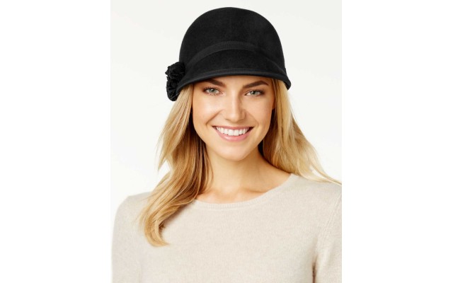  Women's Felt And Flowers Caps, Black