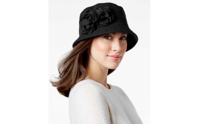  Women’s Knit Microbrim Hats