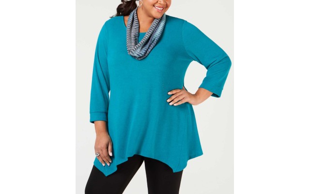  Women’s Plus Size Handkerchief-Hem Top & Printed Scarfs