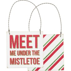 Ornament – Meet Me Under The Mistletoe