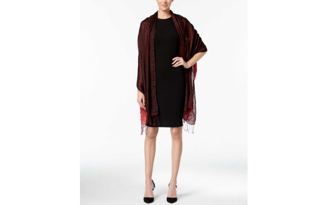 Steve Madden Women’s Lurex Wave Day Wrap, Ruby, One Size