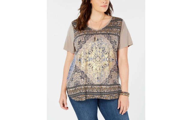  Woman’s Graphic T-Shirt (Charcoal, 2X)