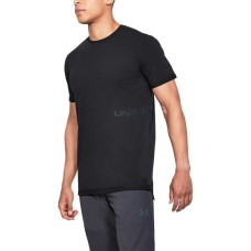 Under Armour Pursuit Printed T-Shirt (Black, L)
