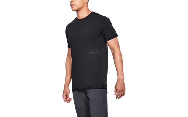  Pursuit Printed T-Shirt (Black, L)