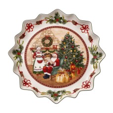 Villeroy & Boch Toy’s Fantasy Santa’s Home Pastry Plate