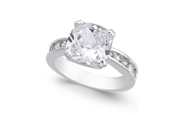  Silver-Tone Square Crystal Band Ring (Silver, 5)