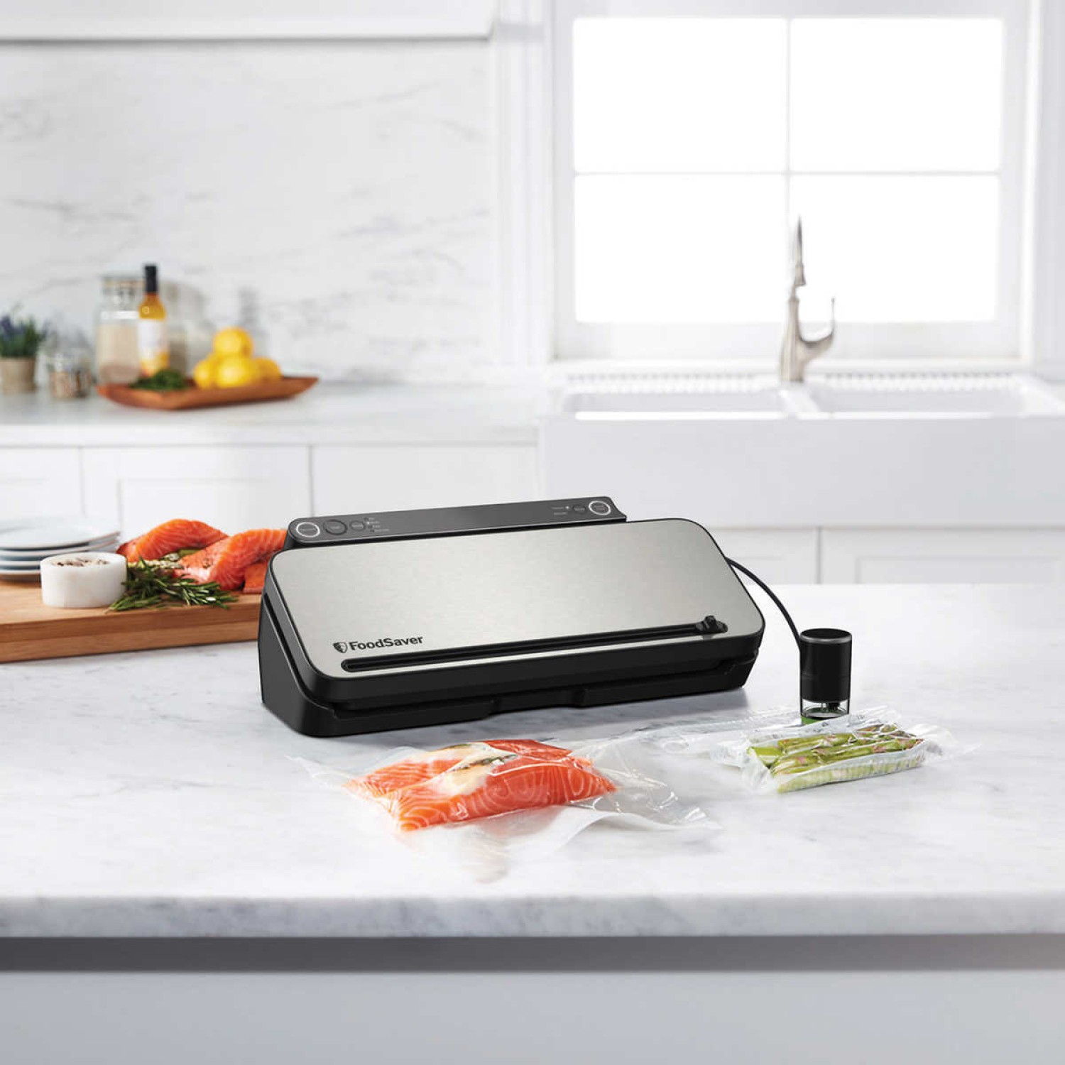 FoodSaver vs3180 Multi-Use Vacuum Sealing and Food Preservation System