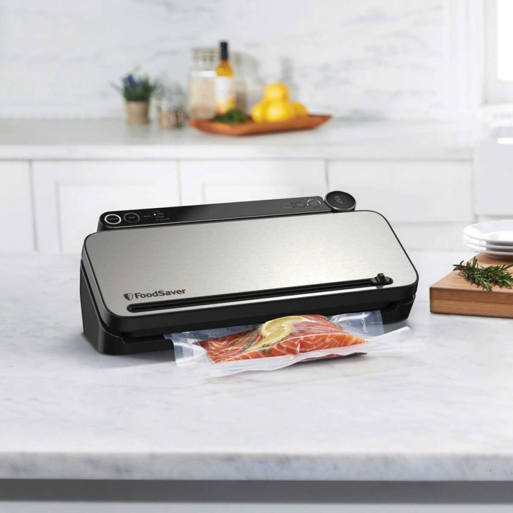 FoodSaver vs3180 Multi-Use Vacuum Sealing and Food Preservation System