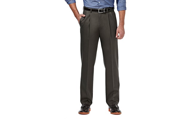 Men’s Premium No-Iron Classic-fit Expandable-Waist Pleat-Front Pant, Dark Grey, 34X29