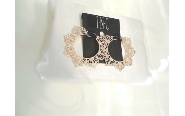  Women’s Filigree Flower Hoop Earrings ( Rose Gold)