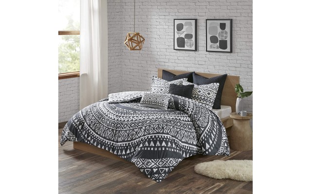 Urban Habitat Cotton Comforter Set-LuxeTraditional Design All Season Cozy Bedding with Matching Shams, Decorative Pillow (Black, Full/Queen)