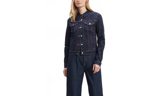 Levi’s Women’s Plus Size Original Trucker Jacket (True Rinse, 2X)