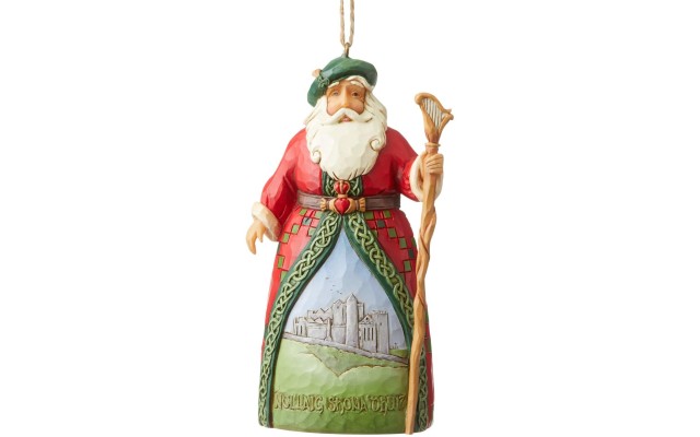  Jim Shore Heartwood Creek Santa’s Around The World Irish Hanging Ornament, 4.72 Inch