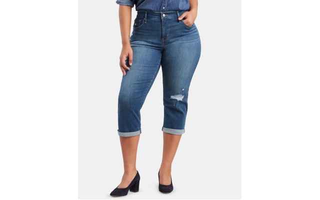 Levi’s Women’s Plus Size Shaping Capri Jeans, Medium Blue, 18W