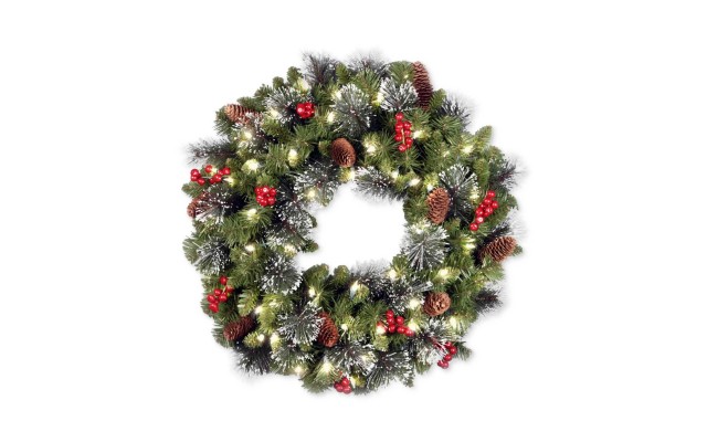  Company 24″ Dunhill Fir Wreath With 50 Clear Lights, Battery