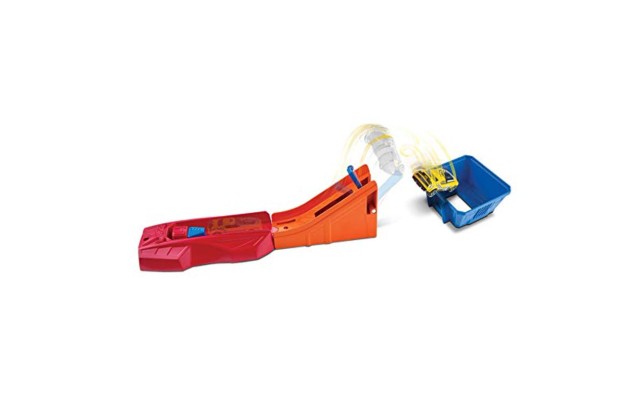  Action Flip Ripper Toy Playset With Car