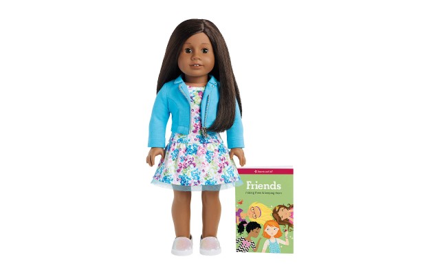 Truly Me Doll – 18 inch Outfit Bundle, Black Hair with Brown Eyes – 8+ Years