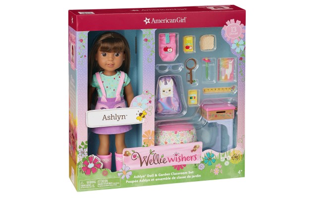 WellieWishers Ashlyn 14.5″ Doll and School Set – 4+