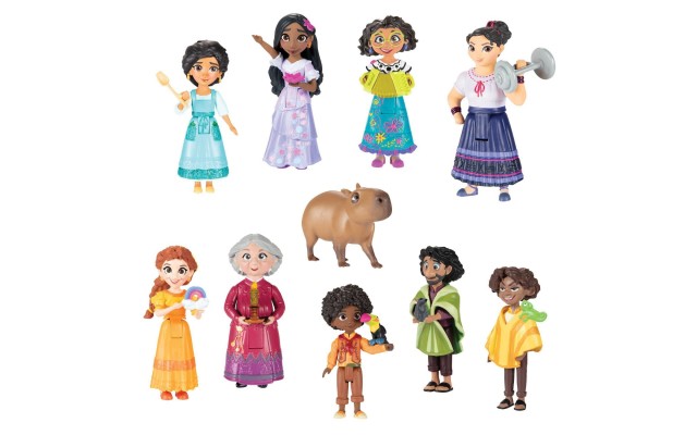 Disney  Ultimate Madrigal Family 10 Figure Gift Set
