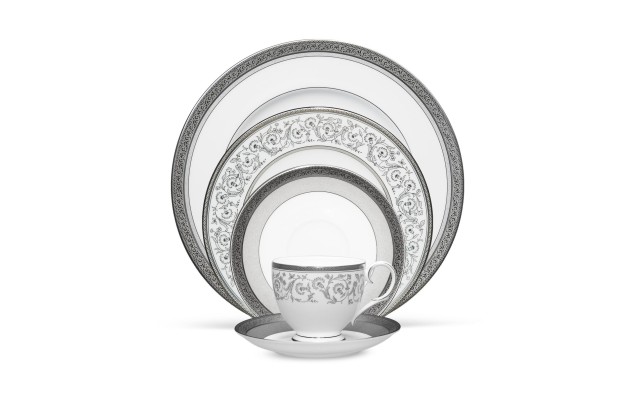  Summit Platinum 5 Pc Place Setting