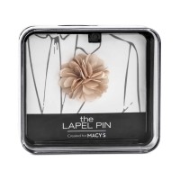 The Gift Men’s Flower Lapel Pin (Light Beige)