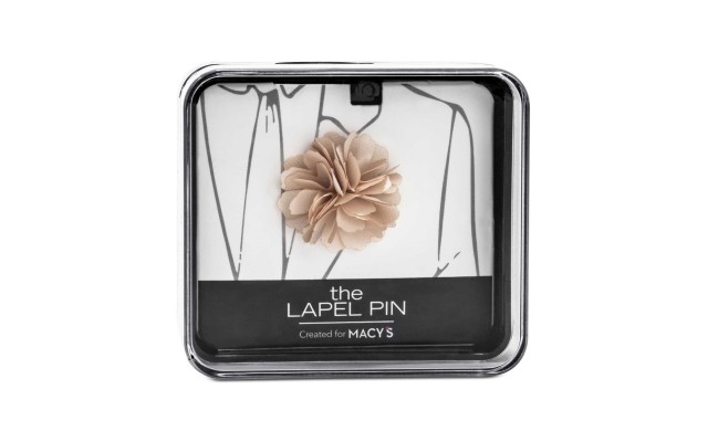  Men’s Flower Lapel Pin (Light Beige)