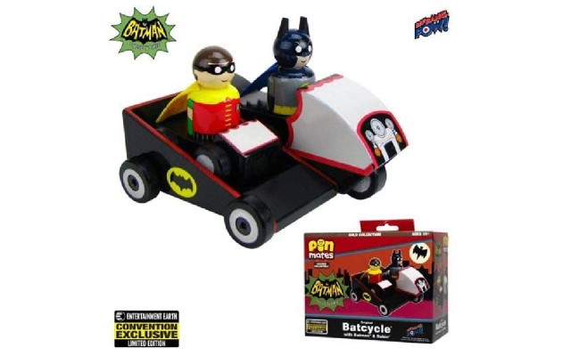 Batman TV Batcycle with Batman and Robin Pin Mates Set, Convention Exclusive