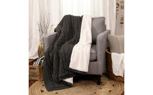  50” x 60” Cable Knit Throw, Gray