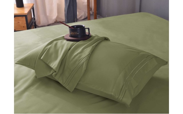 the Season Essentials Wrinkle Free Sheet Sets with Deep Pockets & Stain Resistant, 1800 Thread Count Bamboo Based