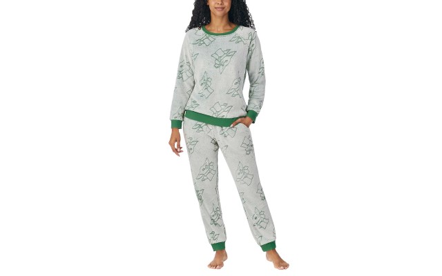 Character Ladies' Fleece 2-piece Pajama Set, Green, 3X