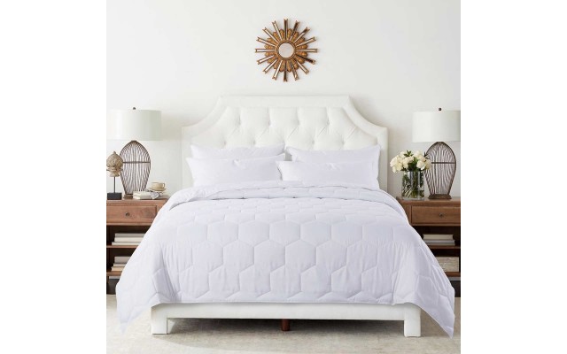 Honeycomb Microfiber Down Alternative Blanket, White, King