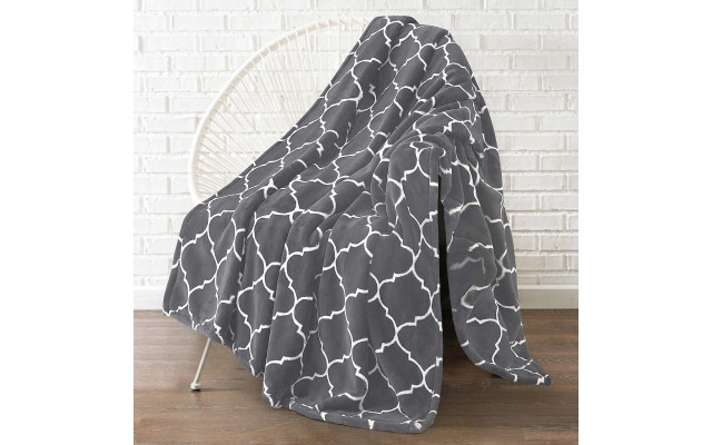 Monte & Jardin Ultra Plush Throw, Gray