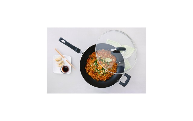  7.5-Qt. Jumbo Nonstick Covered Wok Pan