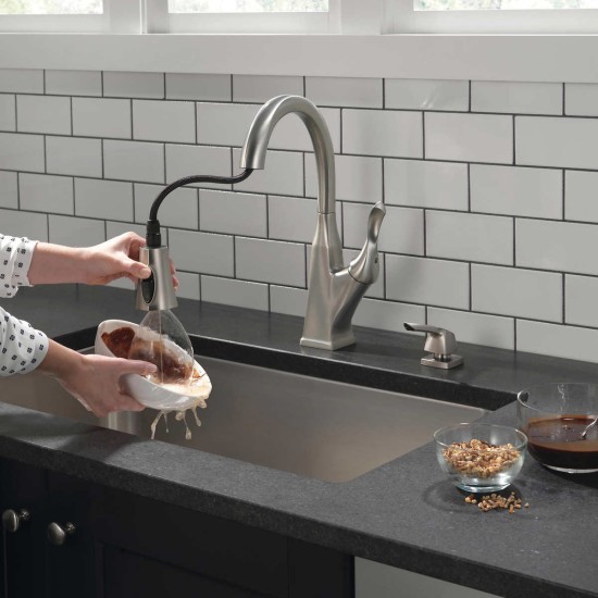 Delta Cantrall Pulldown Kitchen Faucet