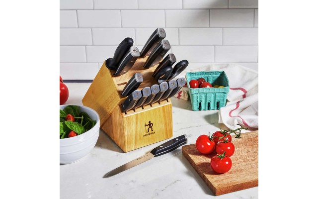  International Refined 15-Piece Knife Block Set